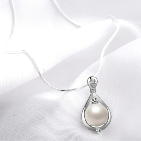 Fashion Jewelry elegant Silver Plated Crystal Pearl Pendant Necklace Chain - Picture 4 of 4